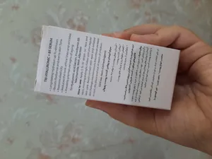 تجریه خرید سرم روشن کننده کلکسیون رویوال مدل Hyalusense مناسب برای انواع پوست حجم 30 میلی لیتر