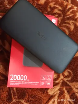 پاوربانک 18 وات شیائومی مدل Redmi ظرفیت 20000 میلی آمپرساعت به همراه کابل تبدیل microUSB
