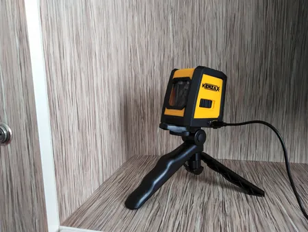 تراز لیزری کنزاکس مدل KLL-3180