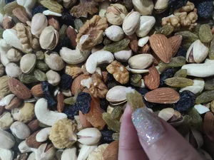 تجریه خرید آجیل شیرین به همراه باسلوق چاپار - 900 گرم