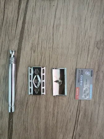 خودتراش مدل RE-2020