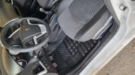 کفپوش سه بعدی خودرو کد AM مناسب برای پژو 207