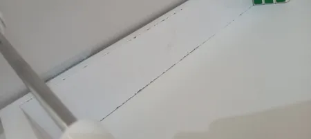 میز تحریر تاشو و تنظیم شو یاس سفید تک باکس دار