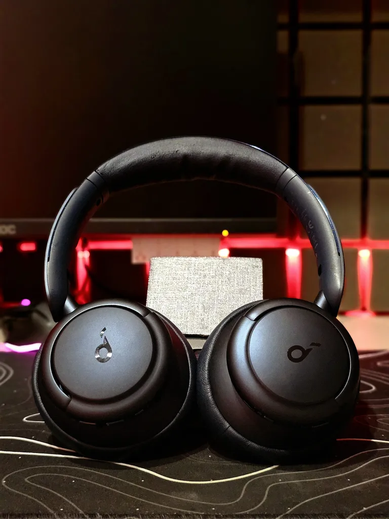 هدست بلوتوثی انکر مدل SoundCore Life Q35