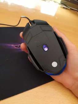 ماوس مخصوص بازی آر هشت مدل M1600