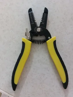 سیم لخت کن مدل PLW-210C سایز 7 اینچ