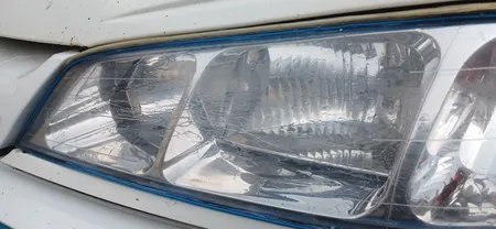 چراغ جلو خودرو فن آوران پرتو الوند مدل YM110 مناسب برای پژو پارس بسته دو عددی