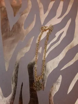 آویز ساعت زنانه طرح دانه برف