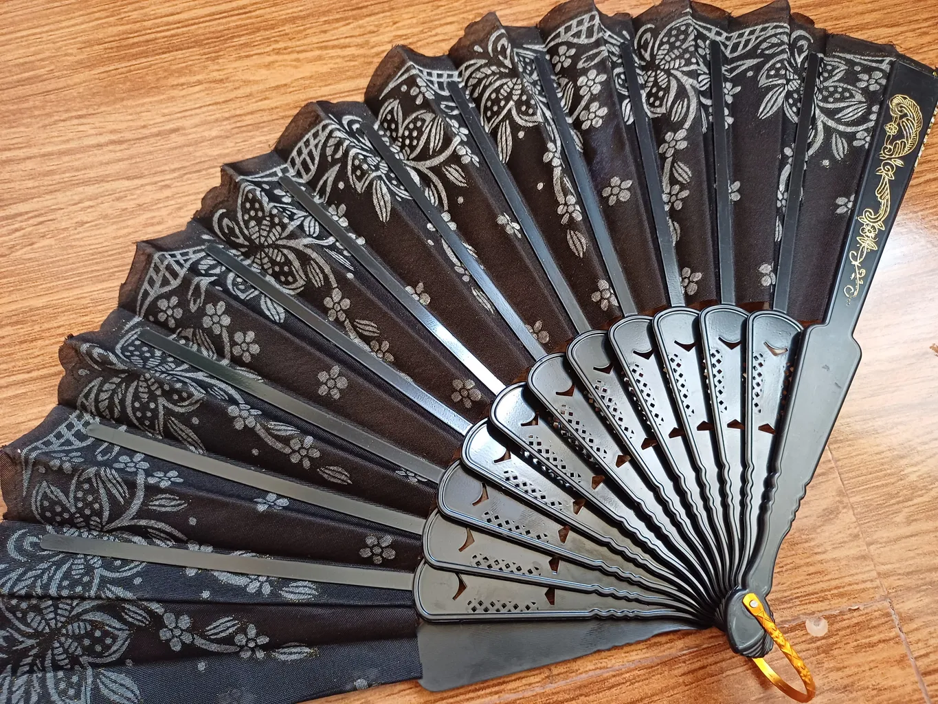 بادبزن مدل مدل زربافت طرح 3