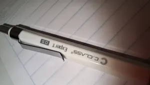 تجریه خرید مداد نوکی 0.5 میلی متری سی کلاس مدل expert