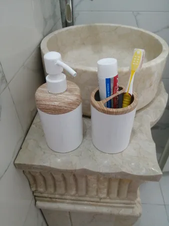 ست سرویس بهداشتی شش پارچه طرح چوب مدل الیت