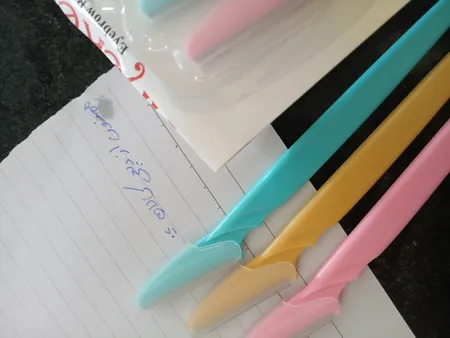 تیغ اصلاح ابرو تینکل مدل01 بسته 6 عددی