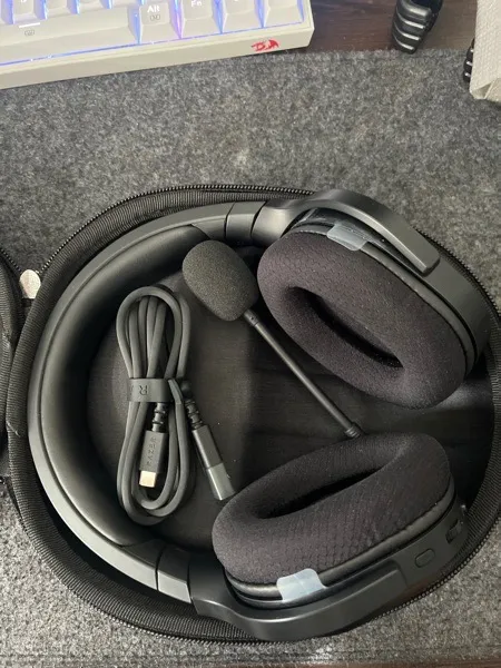 کیف نگهدارنده هدفون نهل مدل GH23