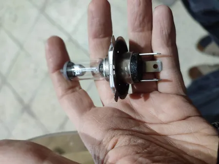 لامپ خودرو اسرام مدل H4 12V 60/55 W 64193