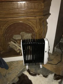 شوفاژ برقی مایدیا مدل NY2513-22HF