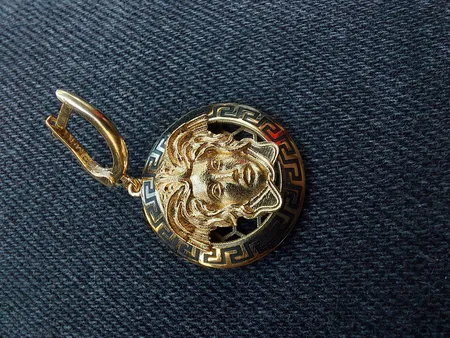 گوشواره طلا 18 عیار زنانه طلای مستجابی کد V1