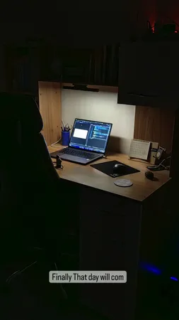 چراغ مطالعه باسئوس مدل DGXC