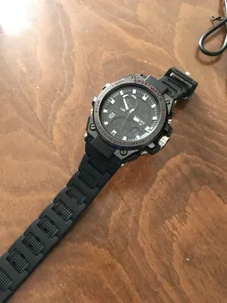 ساعت مچی دیجیتال مردانه مدل دوزمانه009