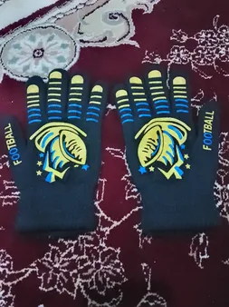 دستکش بافتنی بچگانه مدل FOOTBALL.55