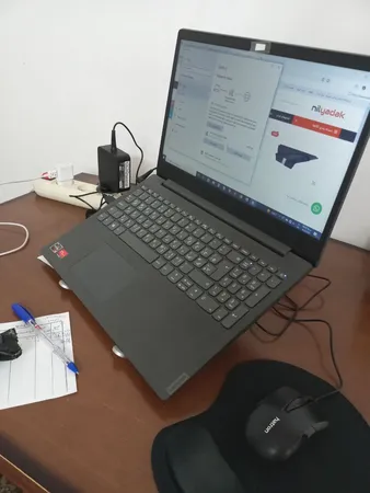 پایه نگهدارنده لپ تاپ مدل WLB001