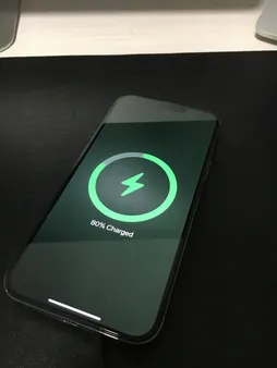 شارژر بی سیم مک دودو مدل CH-4360