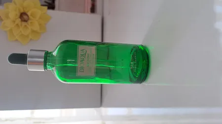 سرم پوست بایو آکوا مدل چای سبز حجم 100 میلی لیتر