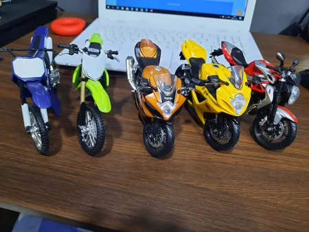 موتور بازی مایستو مدل Suzuki GSX R1000