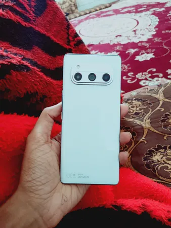 گوشی موبایل داریا مدل bond 5G دو سیم کارت ظرفیت 256 گیگابایت و رم 8 گیگابایت - نسخه امارات