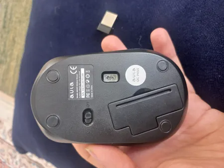 ماوس بی سیم آئولا مدل AM205