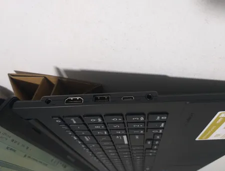 لپ تاپ 15.6 اینچی ایسوس مدل Vivobook Go 15 E1504GA-NJ559-i3 N305-4GB DDR4-512GB SSD-TFT