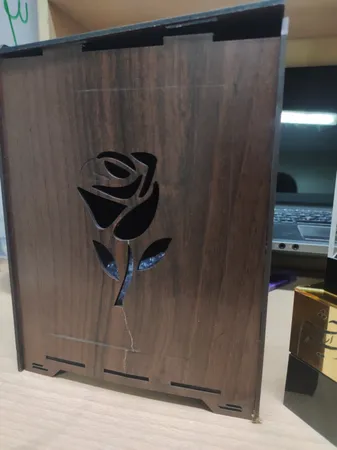 گل رز جاودان مدل گنجینه موزیکال کوکی