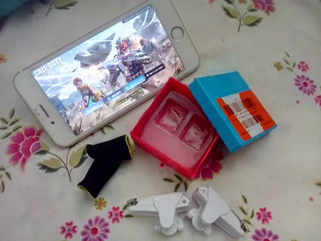 دسته بازی Pubg مدل Rasin به همراه آستین کنترل کننده انگشت