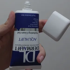 تجریه خرید کرم ژل آبرسان صورت درمالیفت مدل AQUALIFT مناسب برای پوست‌های خشک و حساس حجم 50 میلی لیتر