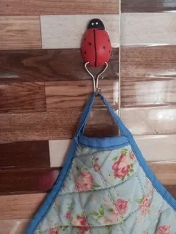 قلاب آویز حوله طرح کفشدوزک بسته 3 عددی