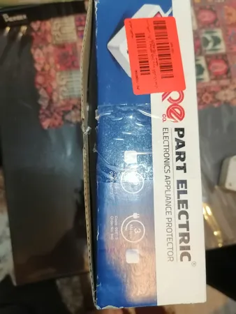 محافظ ولتاژ پارت الکتریک کد 940