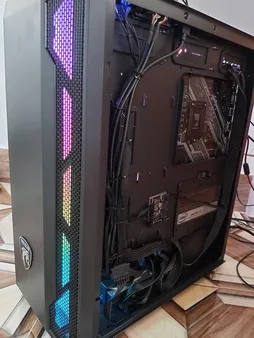 کیس کامپیوتر گرین مدل GRIFFIN G2