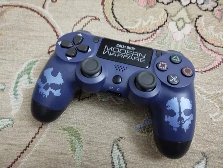 دسته بازی پلی استیشن ۴ مدل Call of Duty - Modern Warfare