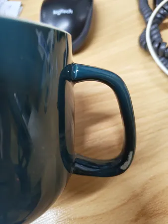 ماگ حرارتی لاکی مدل Temperature Plus به همراه صفحه گرم‌کن برقی