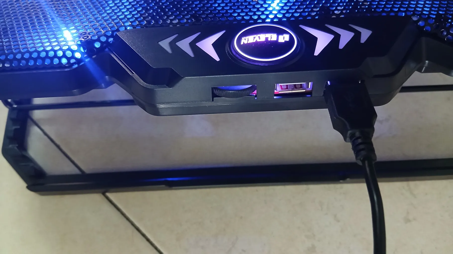 پایه خنک کننده  لپ تاپ ایلون مدل N706