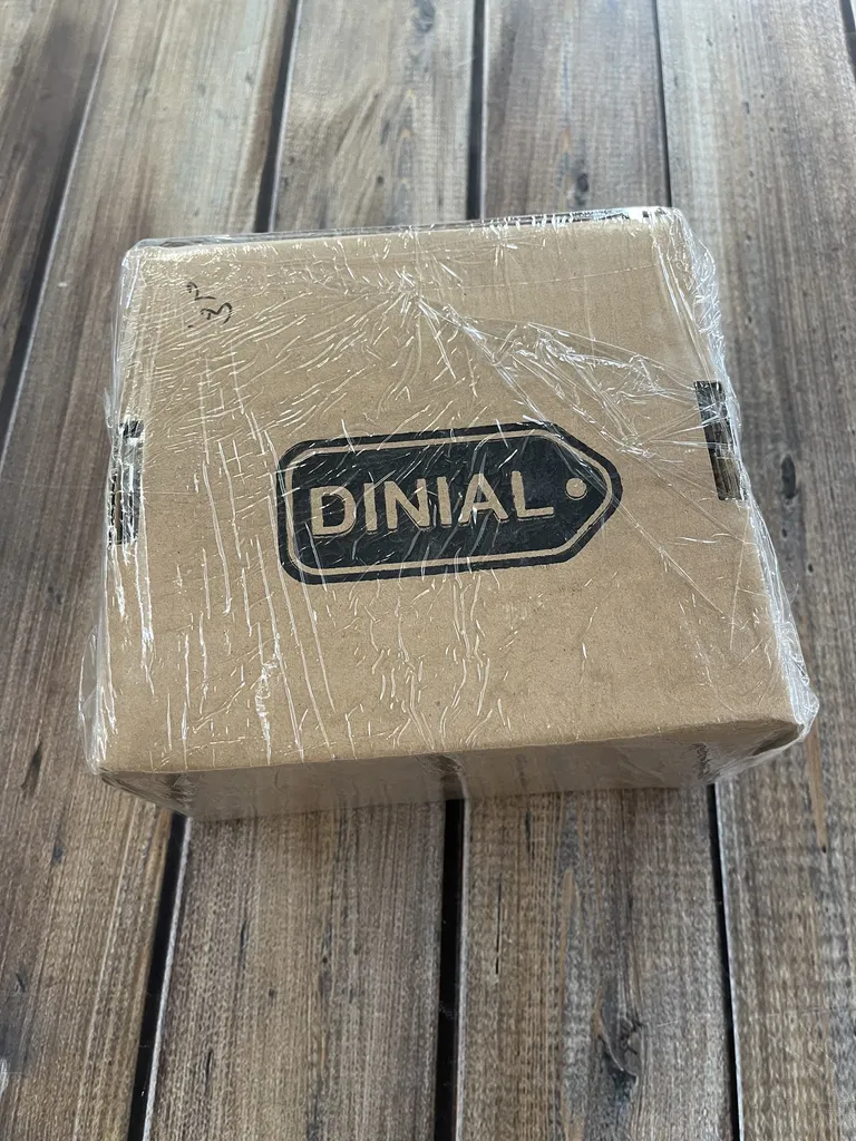 شلف دیواری دینیال مدل هرمی p.s کد DN1515 مجموعه پنج عددی