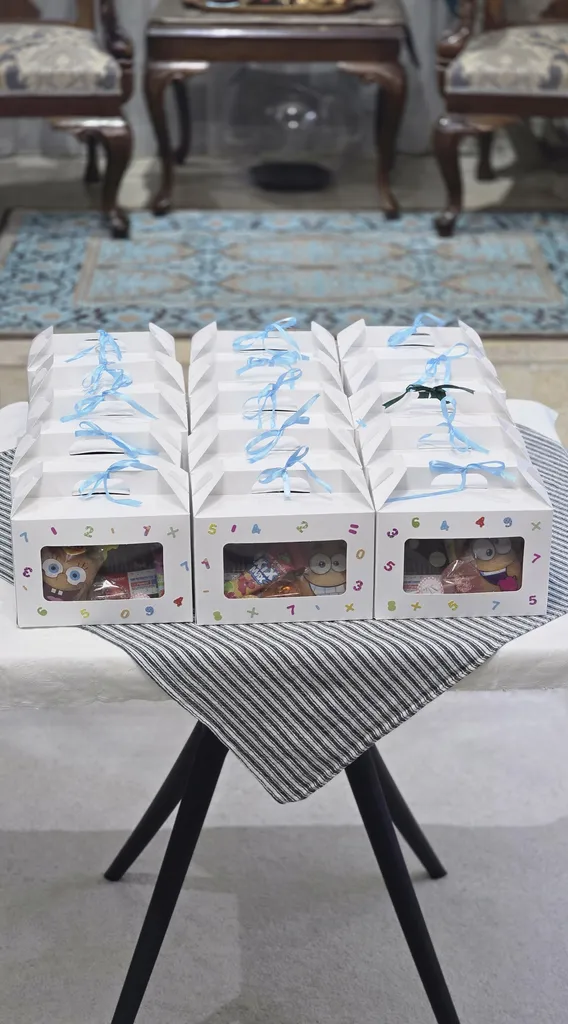 ظرف یکبار مصرف مدل جعبه پذیرایی طرح دفاعیه بسته 10 عددی