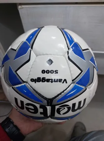 توپ فوتبال مدل Vantaggio 5000