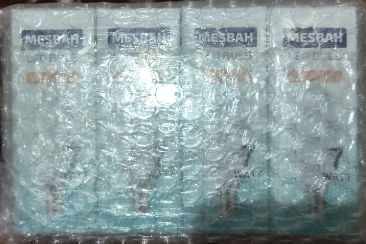 لامپ ال ای دی 7 وات مصباح مدل شمعی کد C37-7W پایه E14 بسته 8 عددی