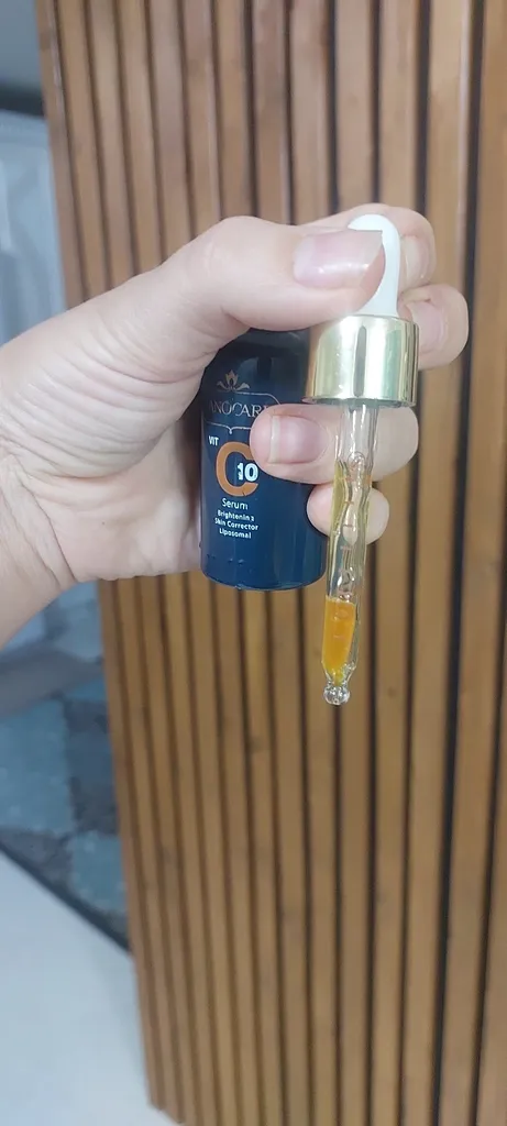 سرم پوست لانوکر مدل وی سی حجم 30 میلی لیتر