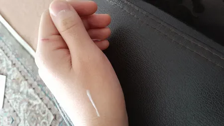 کرم دور چشم هیدرودرم حجم 20 میلی لیتر