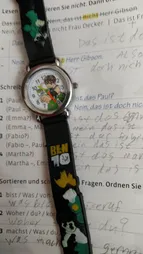 ساعت مچی عقربه ای بچه گانه کد SA1029