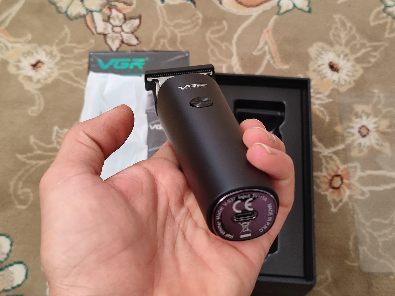 ماشین اصلاح موی سر و صورت وی جی ار مدل 937