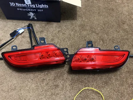 چراغ مه شکن عقب مدل اسپرت مناسب برای پژو 207 بسته 2 عددی
