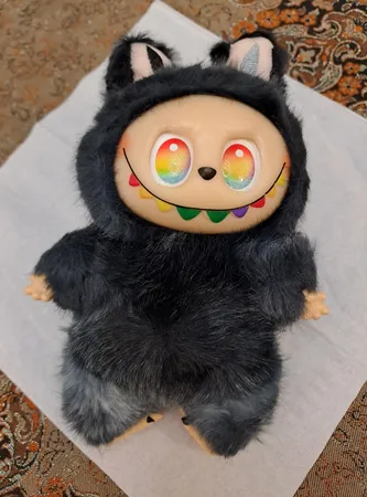 عروسک مدل لابوبو  ارتفاع 15 سانتی