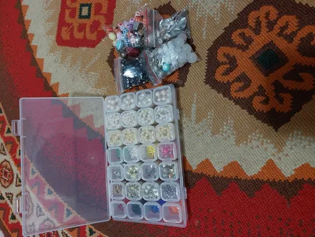 جعبه ابزار خیاطی مدل نظم دهنده منجوق کد 00